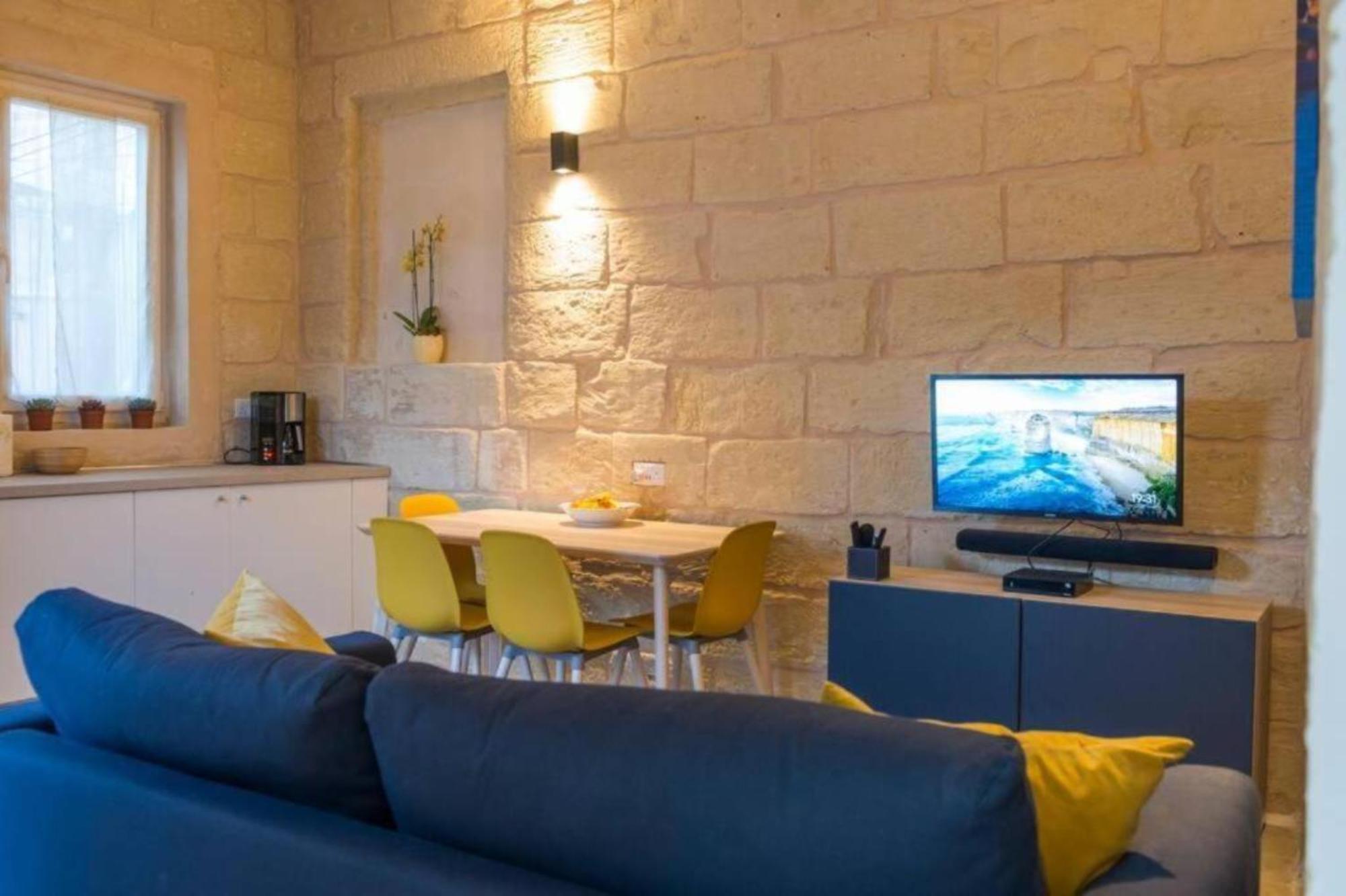Authentic 1St Fl Apartment At The 3 Cities Marina Cospicua Exterior photo