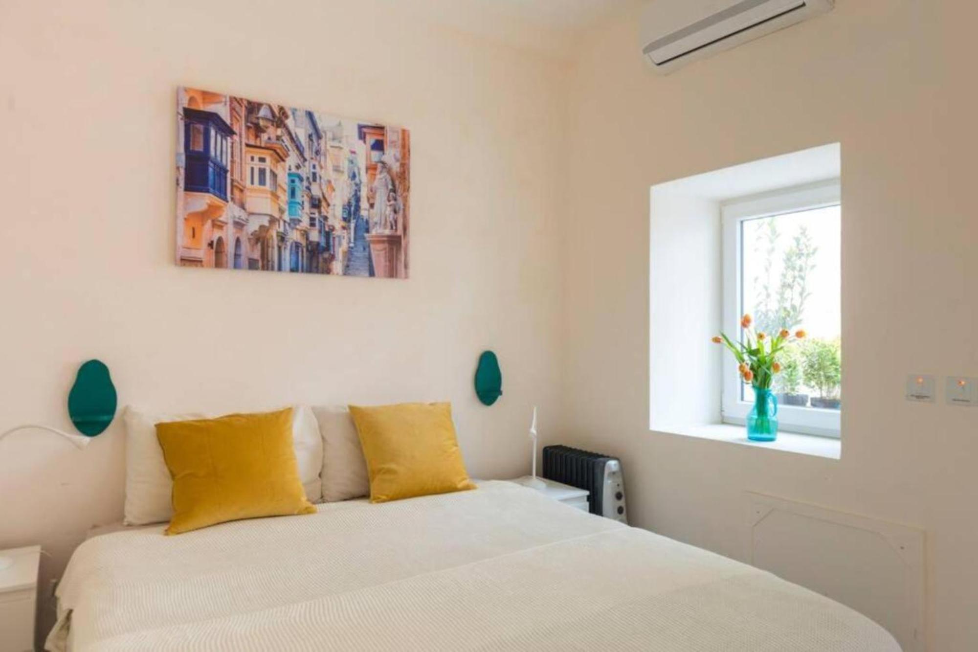 Authentic 1St Fl Apartment At The 3 Cities Marina Cospicua Exterior photo