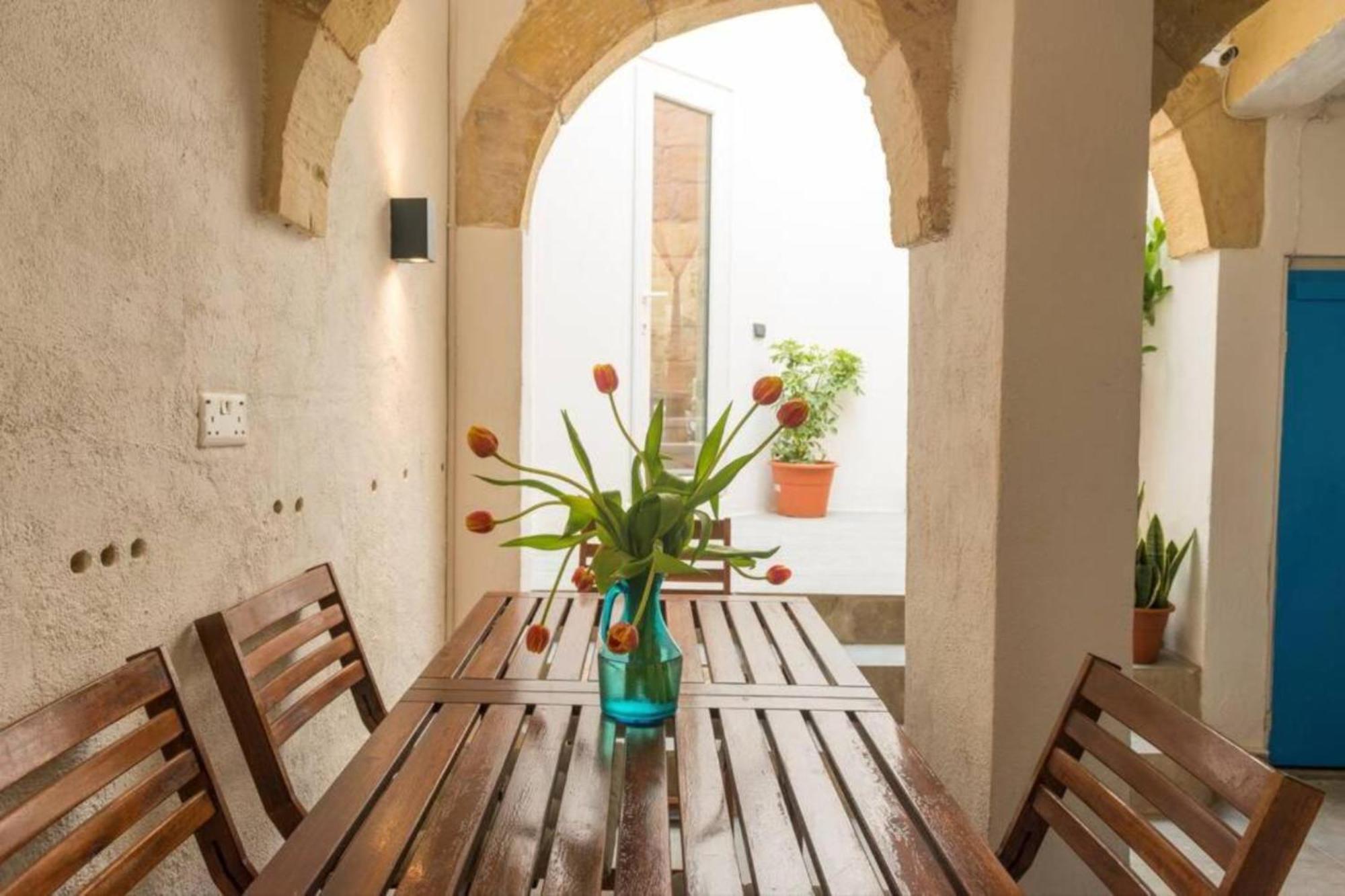 Authentic 1St Fl Apartment At The 3 Cities Marina Cospicua Exterior photo